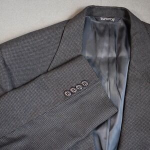 Vintage Burberry's 44 Blazer Sport Coat 100% Wool ACTWU Gray Houndstooth 90s
